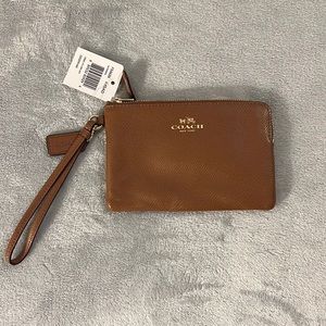 NWT Coach Leather Wristlet